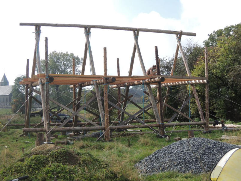 Montage du plancher du premier étage ...